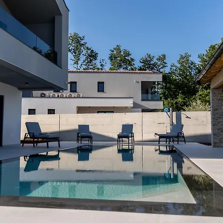 Istra Relax Smaragd Rebici