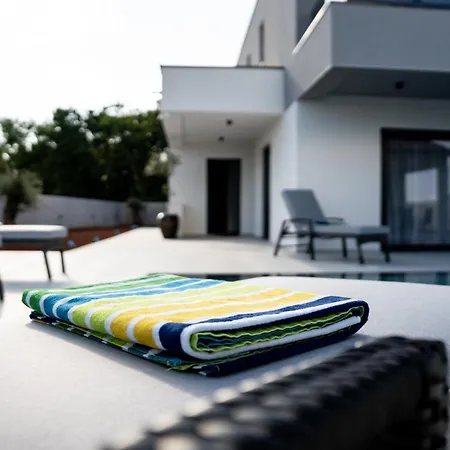 Istra Relax Smaragd Rebici