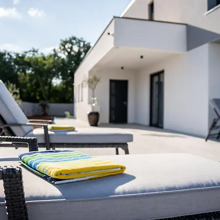 Istra Relax Smaragd * Rebici